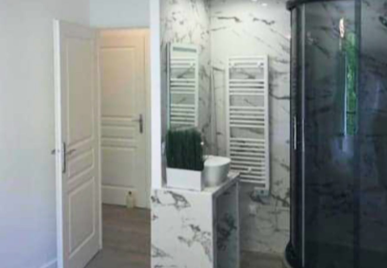 Apartment in La Plaine-Saint-Denis - Saint-Denis Fruit Trees