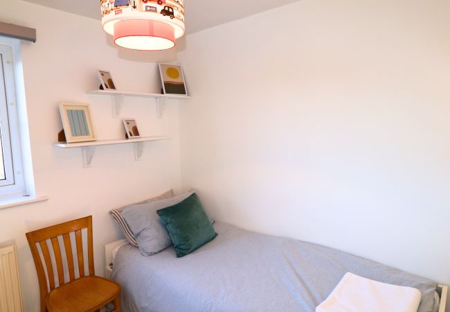 House in Warfield - Winkfield Charming Three-Bedroom House House in Warfield - Winkfield Charming Three-Bedroom House