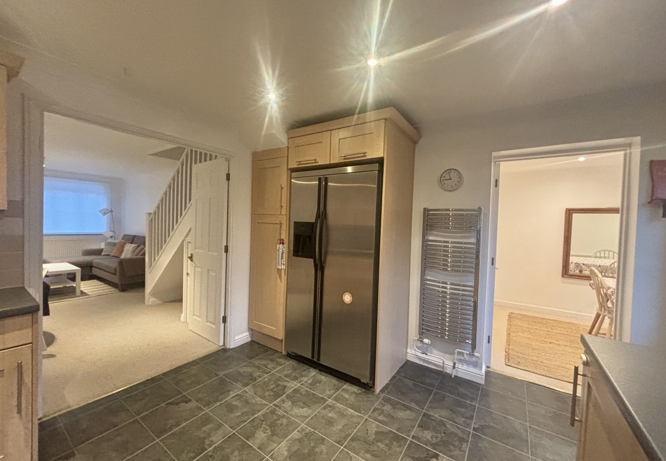 House in Warfield - Winkfield Charming Three-Bedroom House