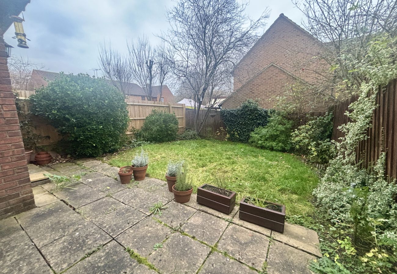 House in Warfield - Winkfield Charming Three-Bedroom House