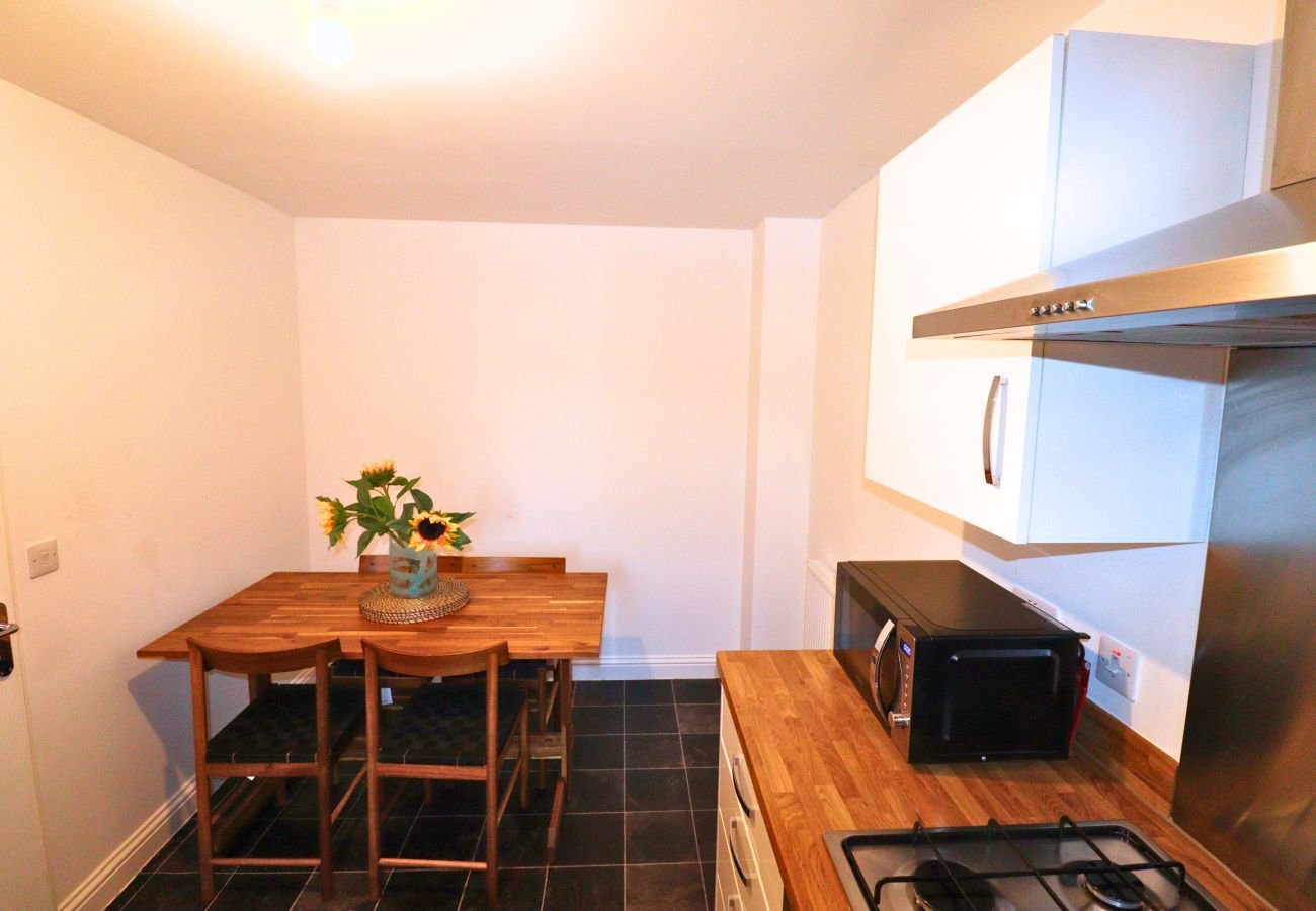 House in Andover - Andover Charming Three Bedroom House