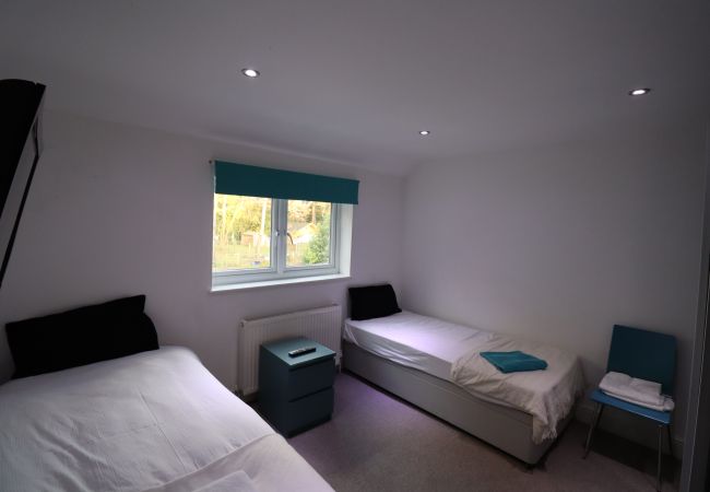 House in Ascot - Ascot Spacious 5-Bedroom House  House in Ascot - Ascot Spacious 5-Bedroom House