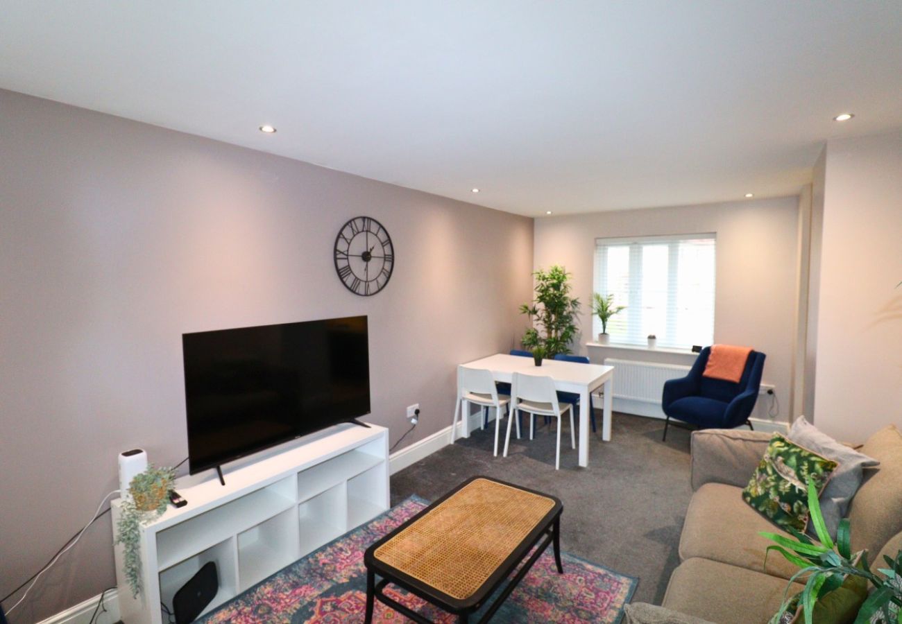 Apartment in Andover - Cosy Two Bedroom Home in Andover