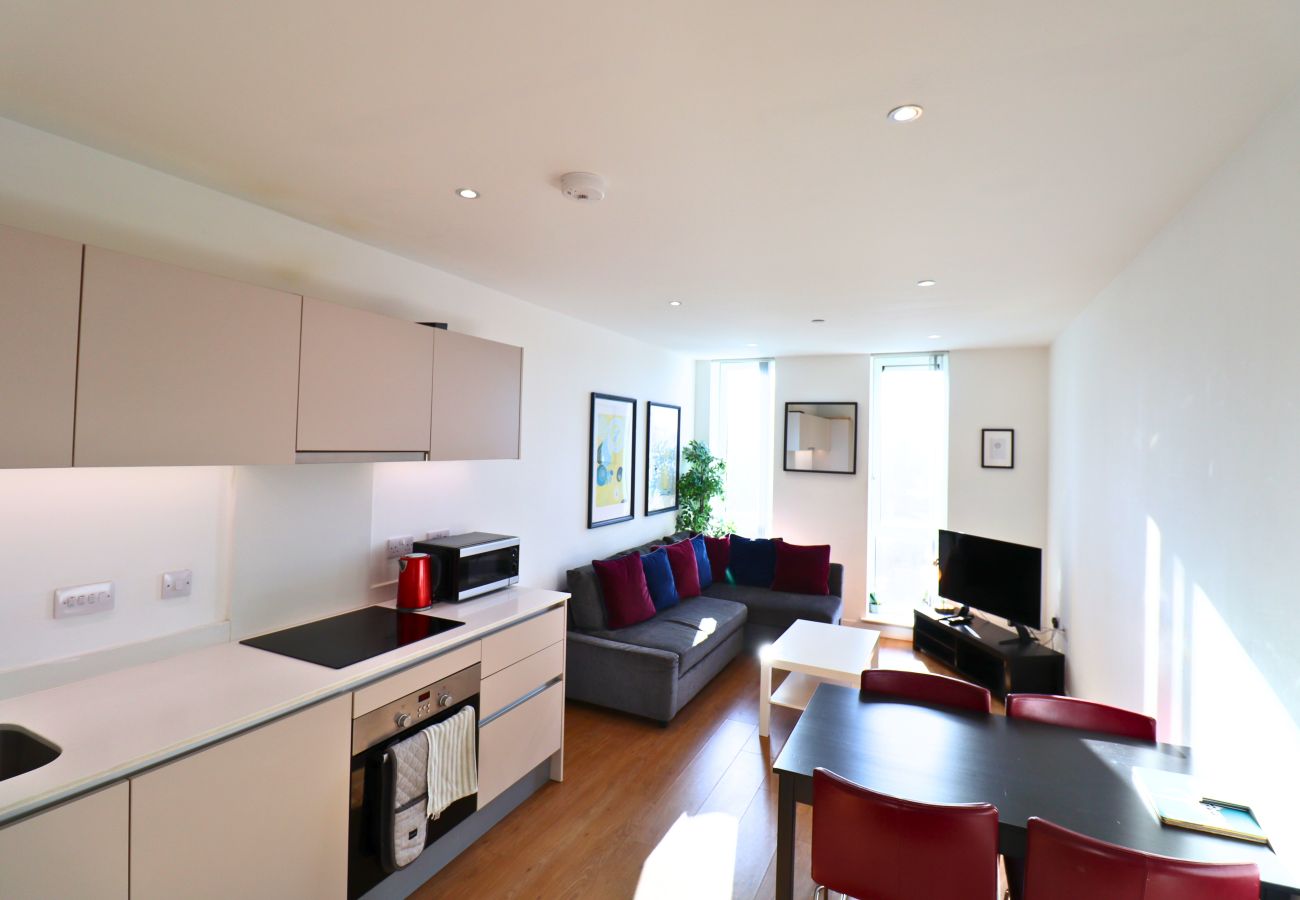 Apartment in Bracknell - Stylish Two Bedroom Apartment Central Bracknell 