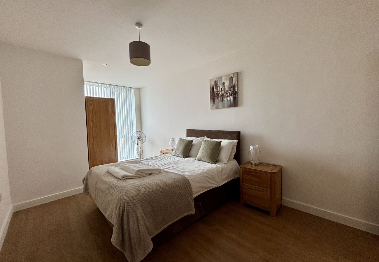 Apartment in Bracknell - Stylish Two Bedroom Apartment Central Bracknell 