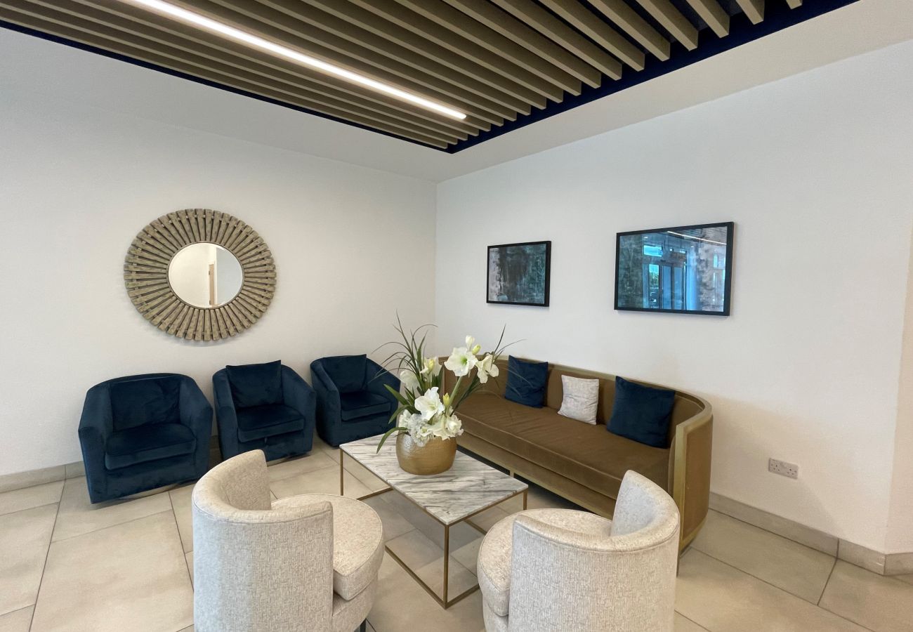 Apartment in Bracknell - Stylish Two Bedroom Apartment Central Bracknell 