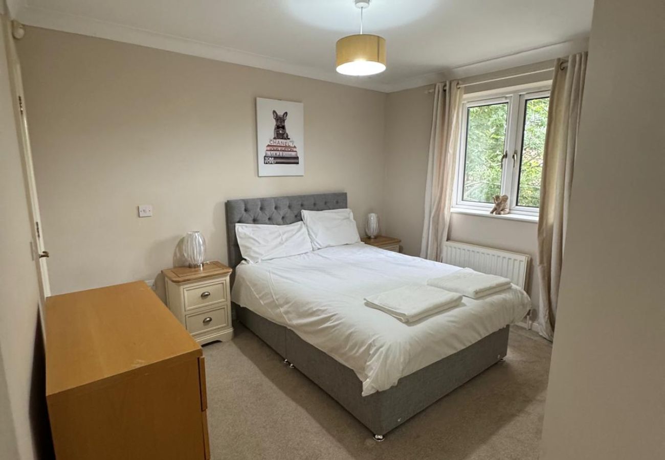 Apartment in Bracknell - Spacious Two Bedroom Apartment in Bracknell