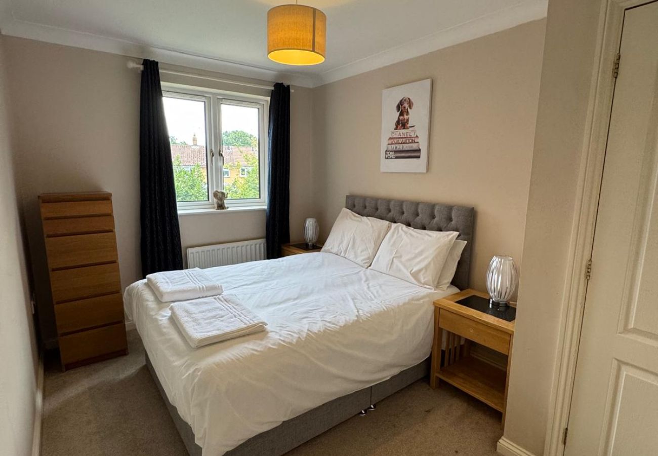 Apartment in Bracknell - Spacious Two Bedroom Apartment in Bracknell