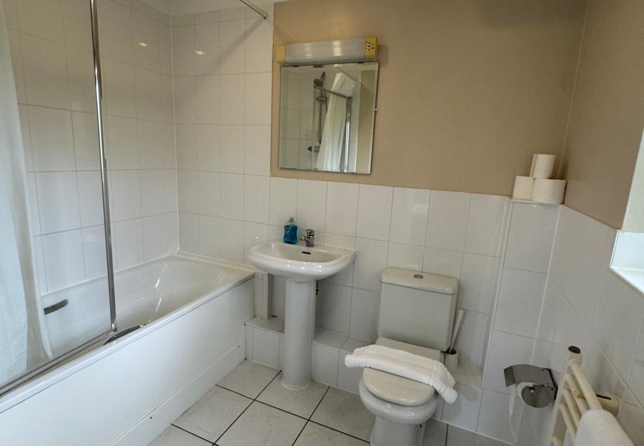 Apartment in Bracknell - Spacious Two Bedroom Apartment in Bracknell