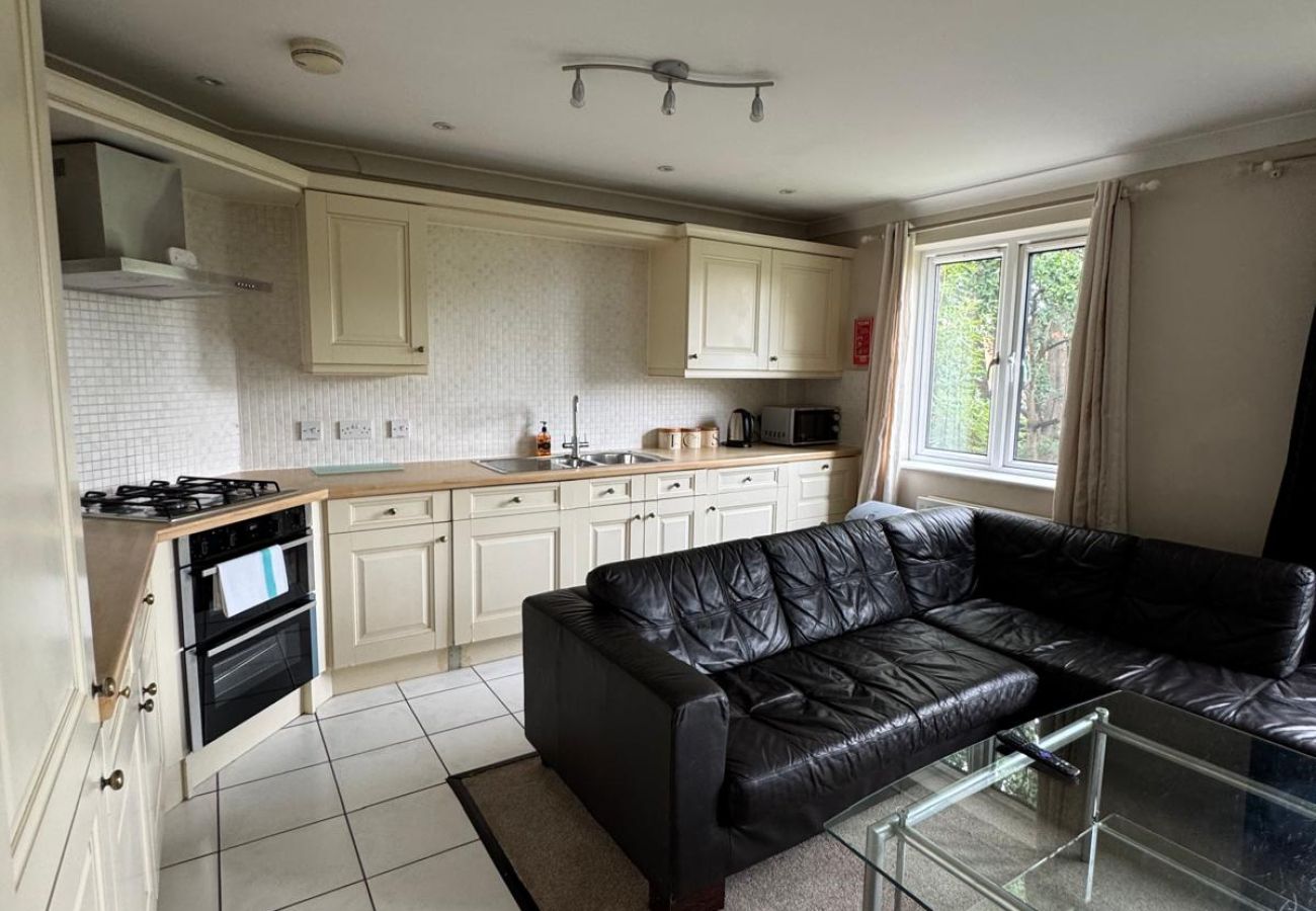 Apartment in Bracknell - Spacious Two Bedroom Apartment in Bracknell
