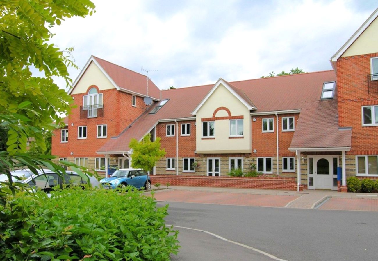 Apartment in Bracknell - Spacious Two Bedroom Apartment in Bracknell