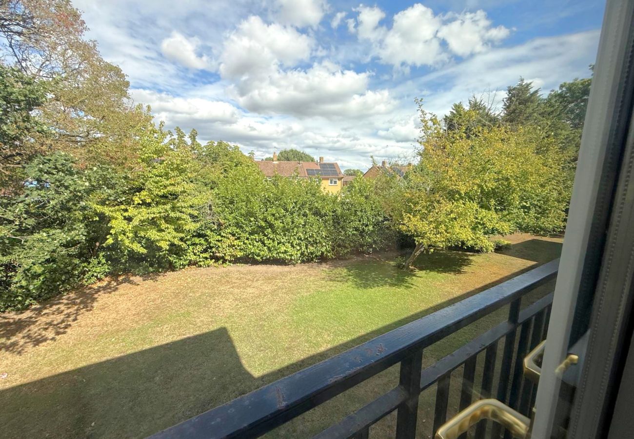 Apartment in Bracknell - Spacious Two Bedroom Apartment in Bracknell
