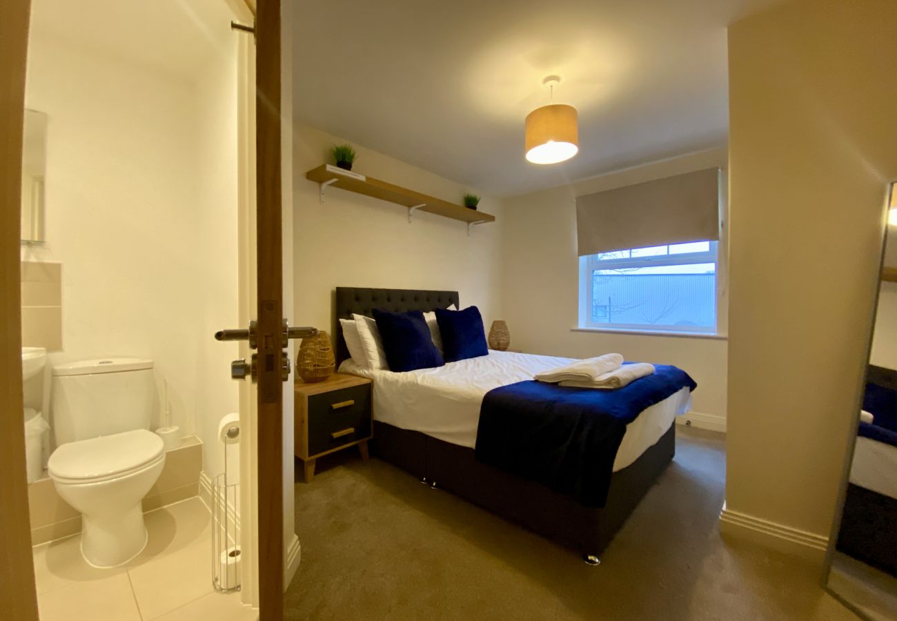 Apartment in Wokingham - Wokingham Stylish Two Bedroom Apartment