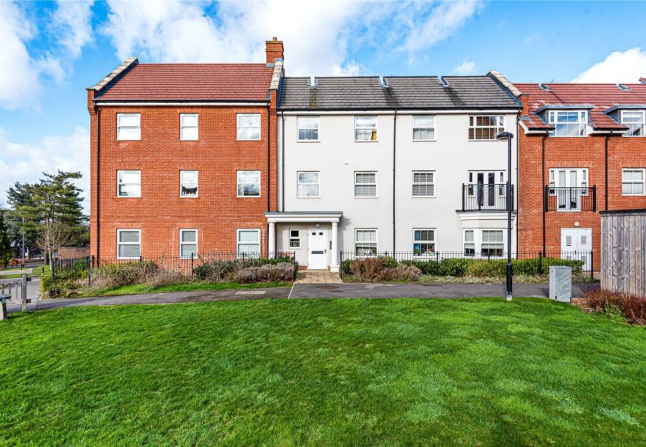 Apartment in Wokingham - Wokingham Stylish Two Bedroom Apartment