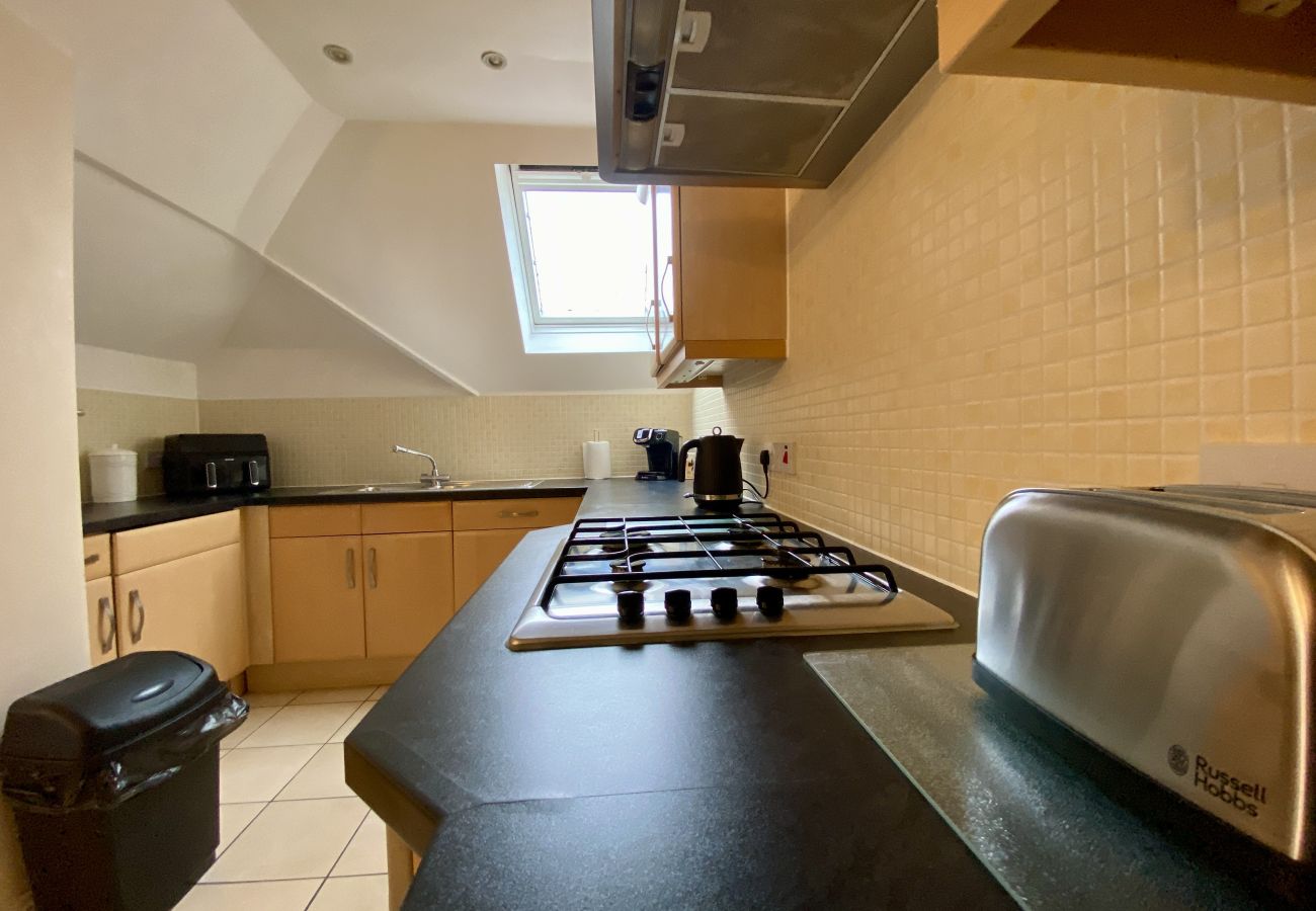 Apartment in Bracknell - Stylish Bracknell Top Floor Apartment