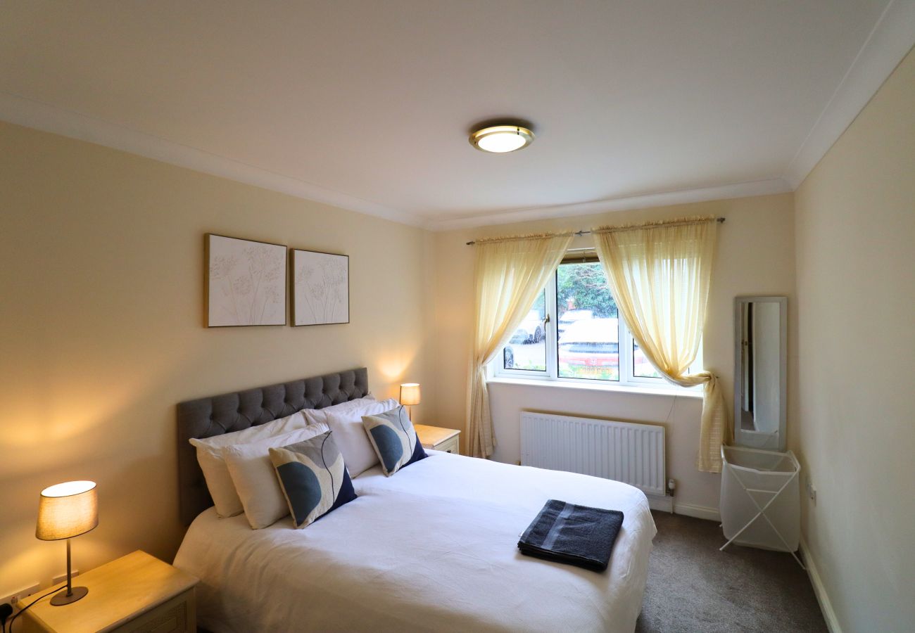 Apartment in Bracknell - Bracknell Spacious Two Bedroom Apartment 