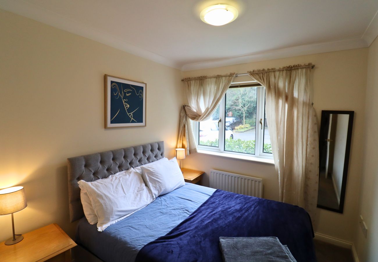 Apartment in Bracknell - Bracknell Spacious Two Bedroom Apartment 