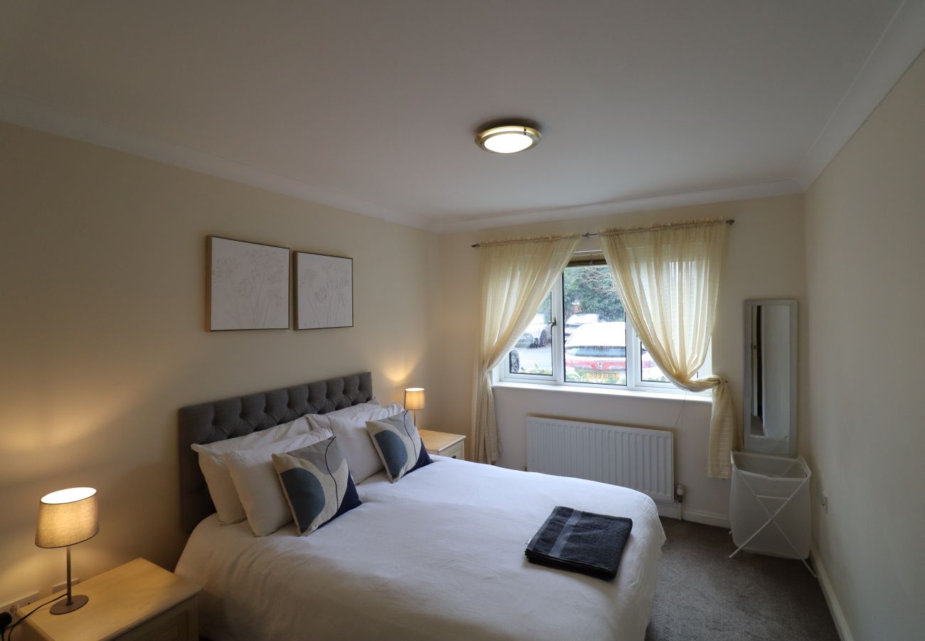 Apartment in Bracknell - Bracknell Spacious Two Bedroom Apartment 