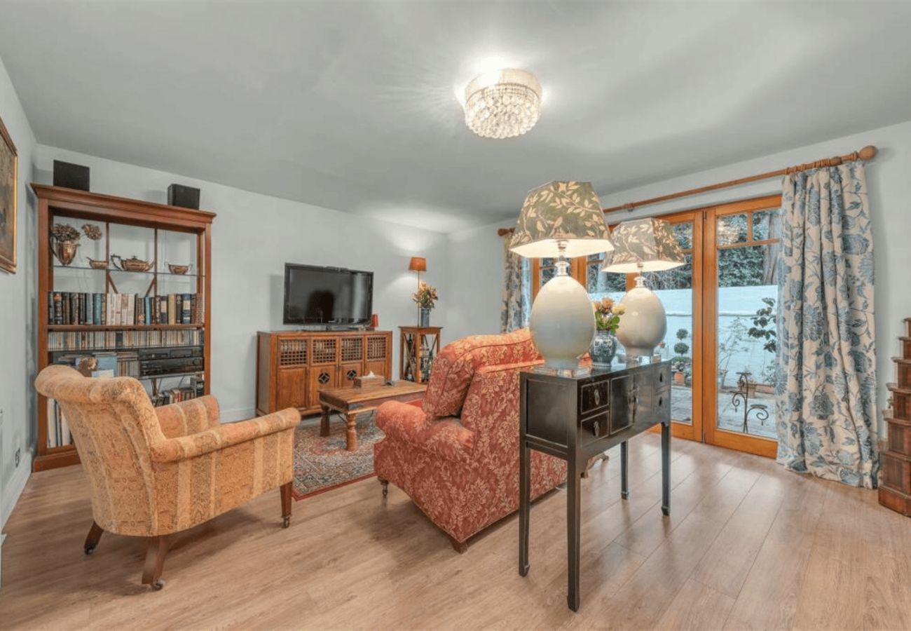 House in Sunninghill - Stunning Four Bedroom House in Sunningdale