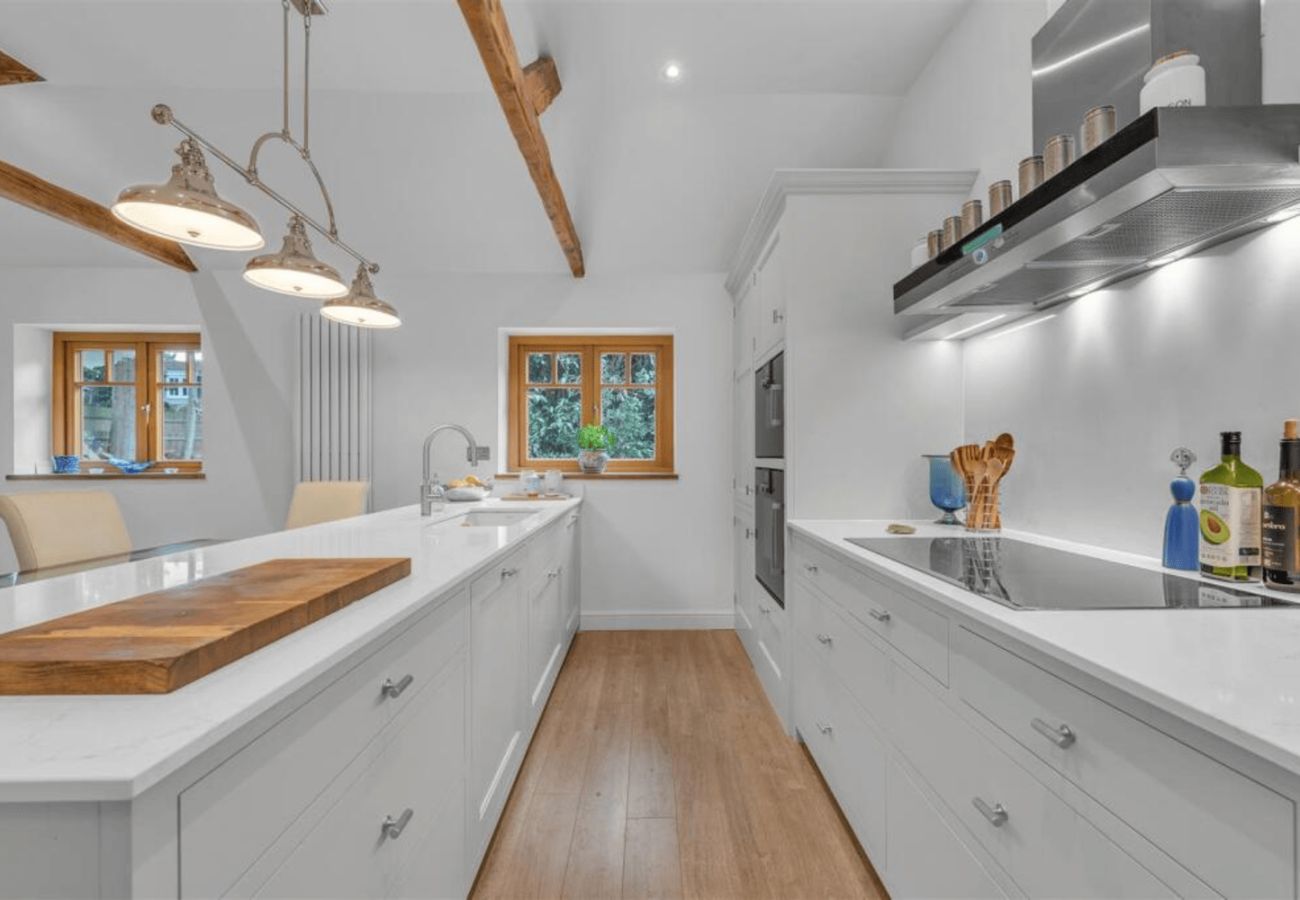 House in Sunninghill - Stunning Four Bedroom House in Sunningdale