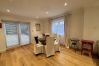 House in Ascot - Ascot Stylish 3 Bedroom House with Driveway