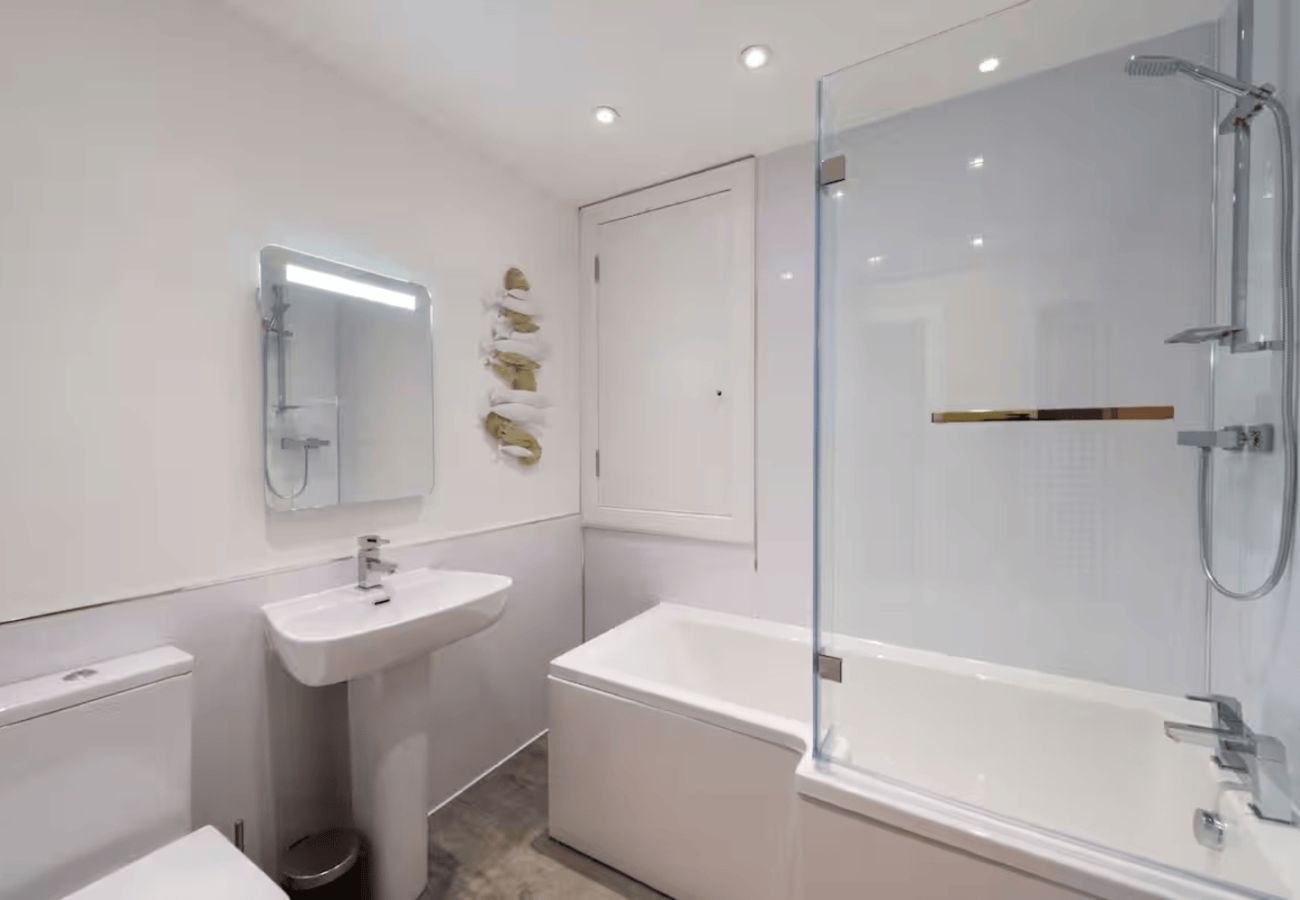 House in Haddington - Historic Coaching Inn in heart of East Lothian