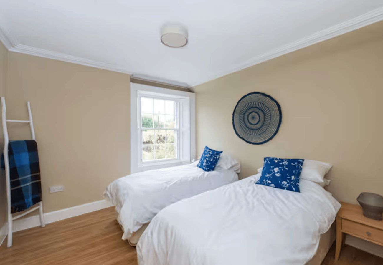 House in Haddington - Historic Coaching Inn in heart of East Lothian