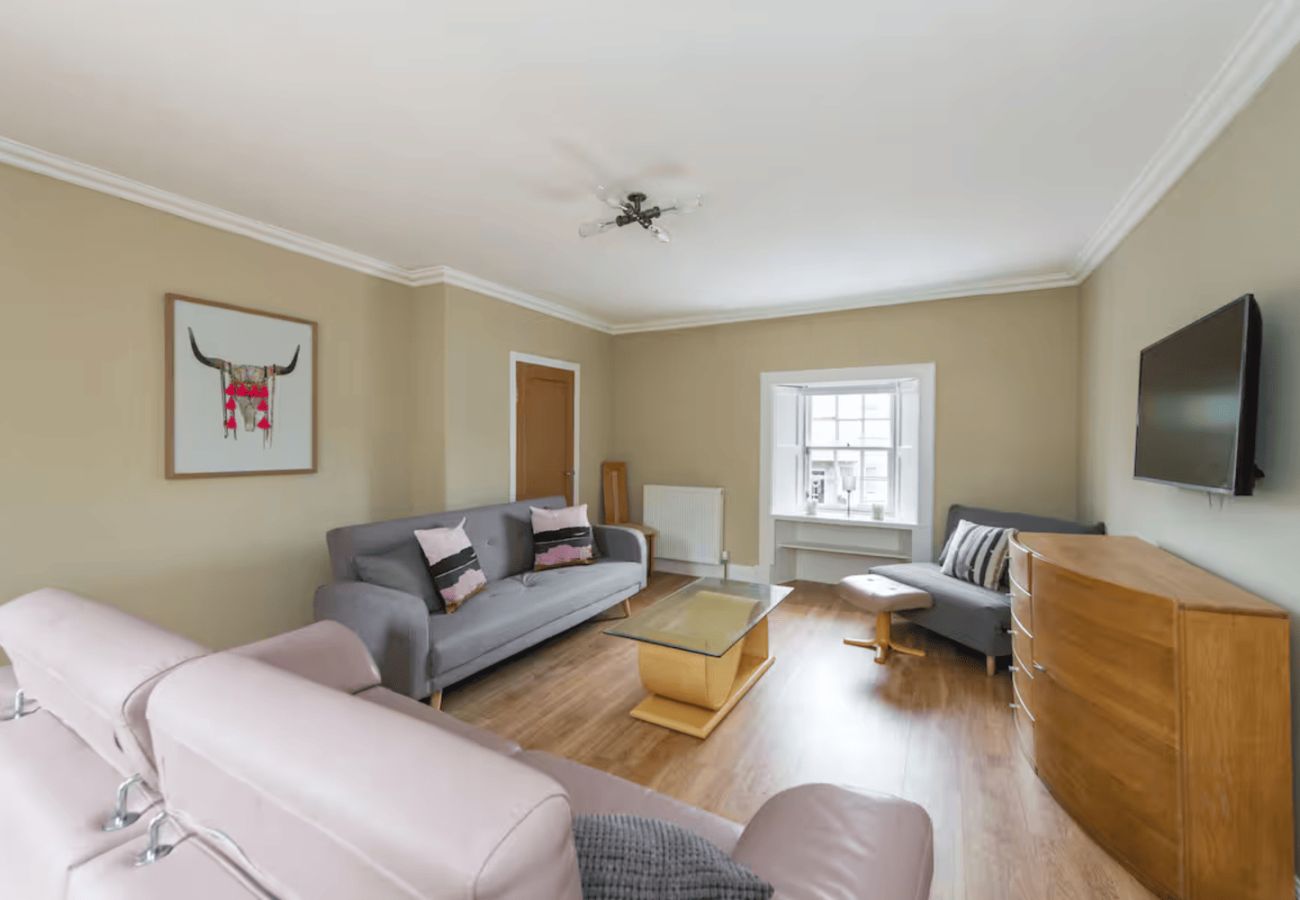 House in Haddington - Historic Coaching Inn in heart of East Lothian