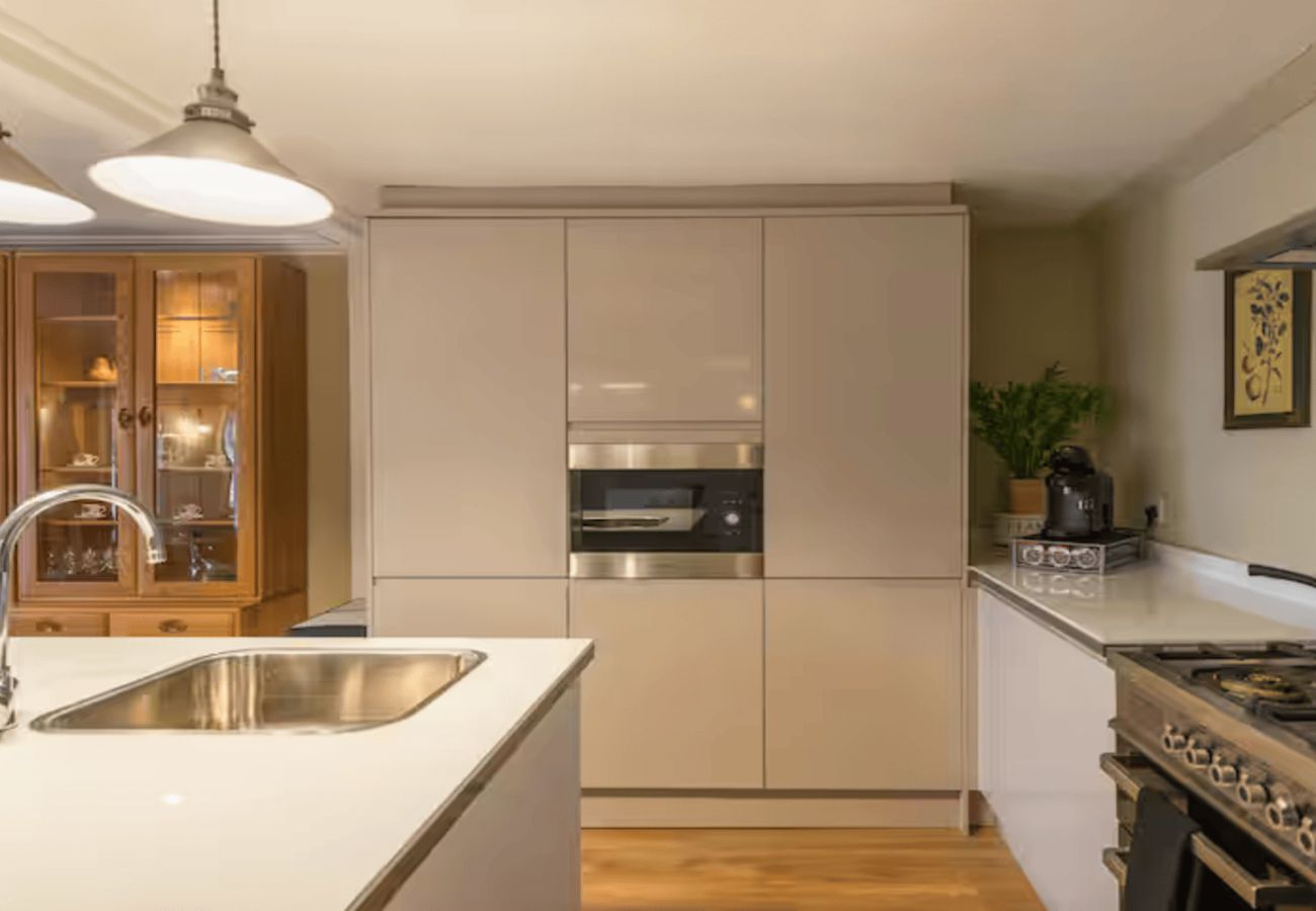 House in Haddington - Historic Coaching Inn in heart of East Lothian