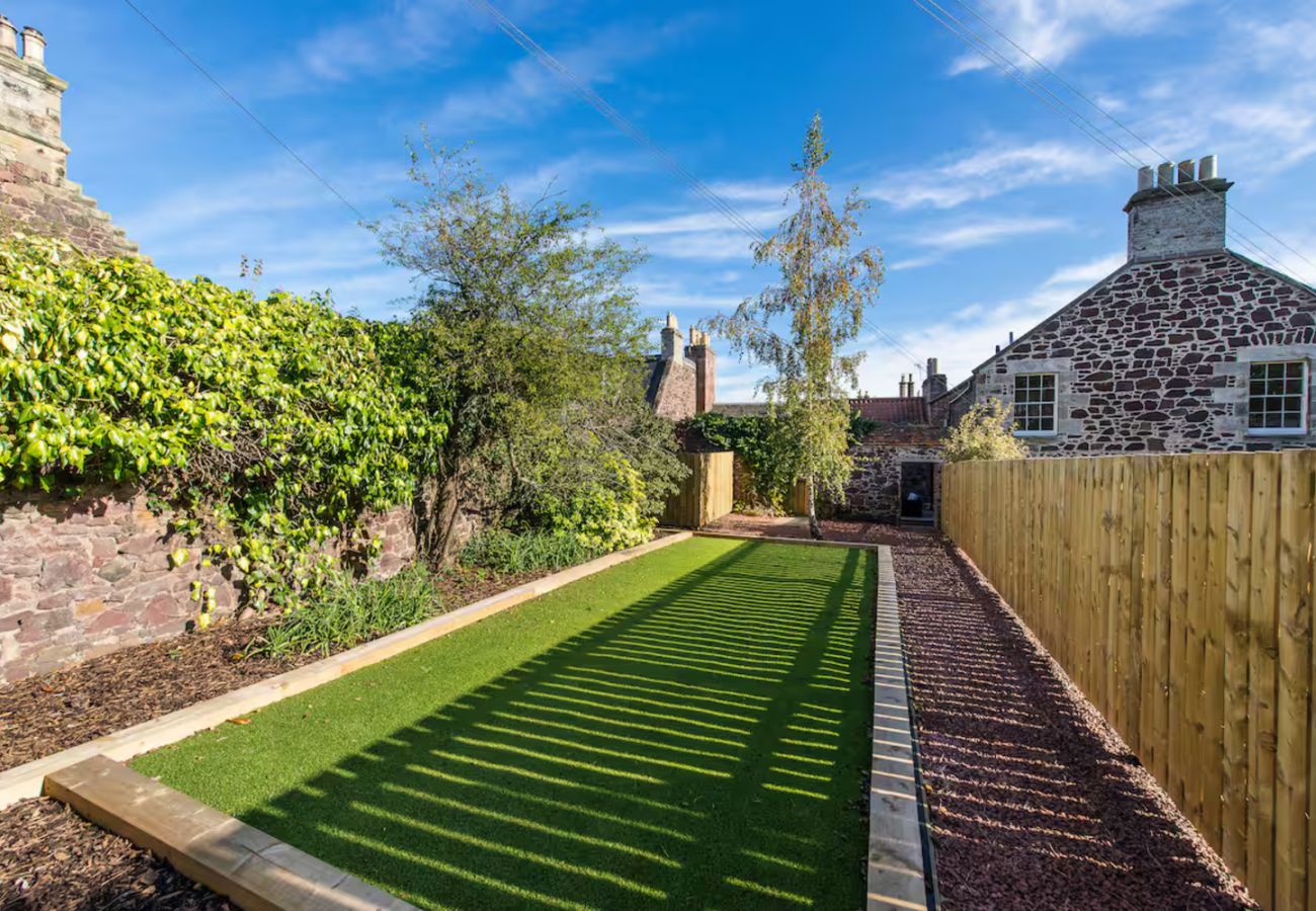 House in Haddington - Historic Coaching Inn in heart of East Lothian