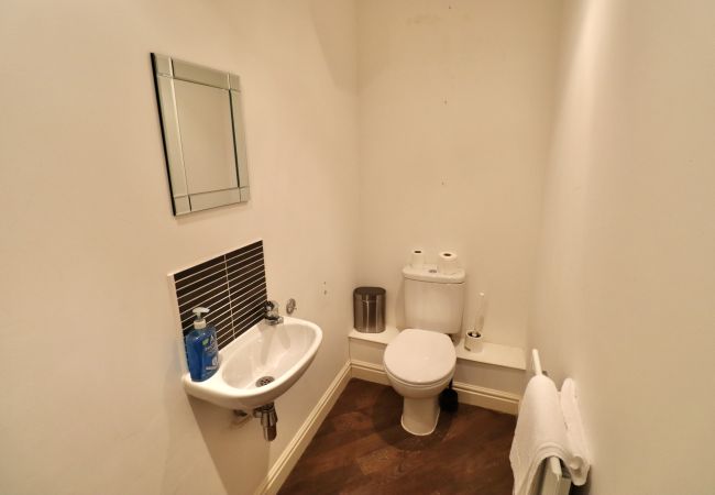 House in Ascot - Ascot Four Bedroom House With Garden House in Ascot - Ascot Four Bedroom House With Garden