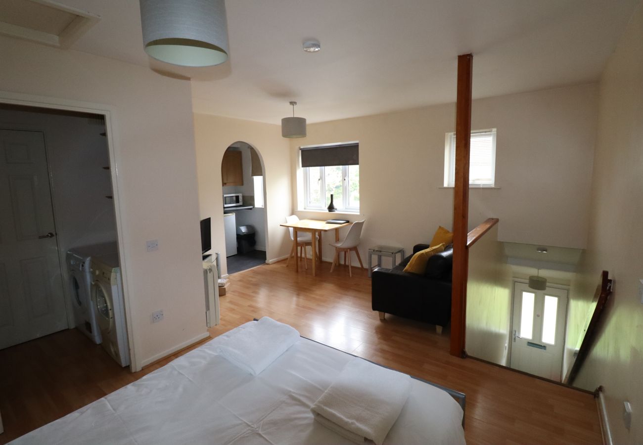 Apartment in Bracknell - Comfortable Studio Apartment in Bracknell