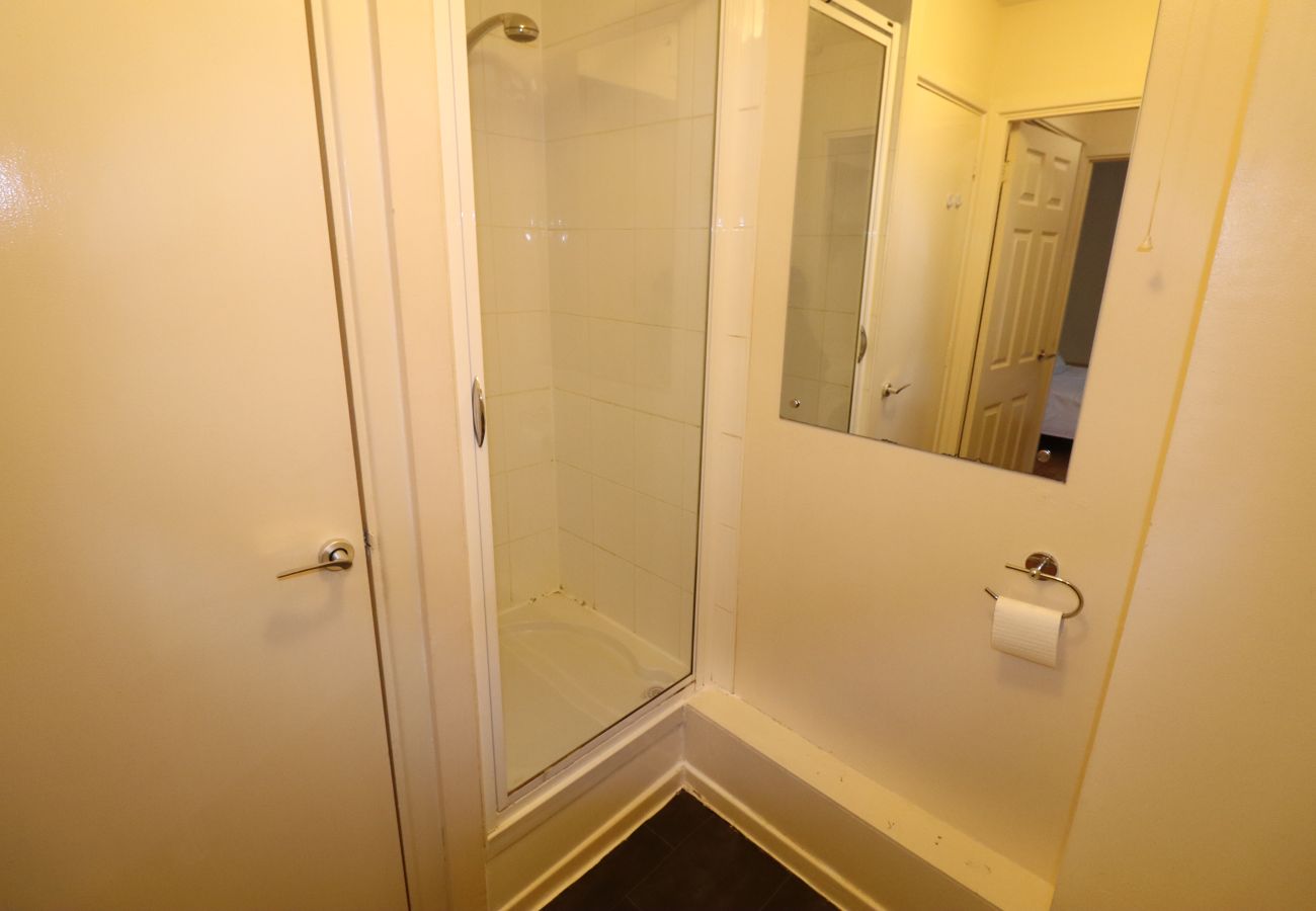 Apartment in Bracknell - Comfortable Studio Apartment in Bracknell