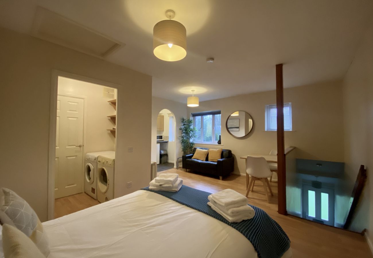 Apartment in Bracknell - Comfortable Studio Apartment in Bracknell