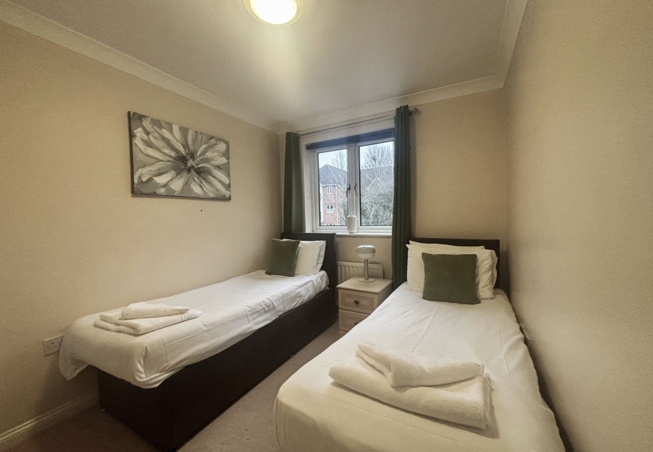 Apartment in Bracknell - Comfortable 2 Bedroom Apartment in Bracknell