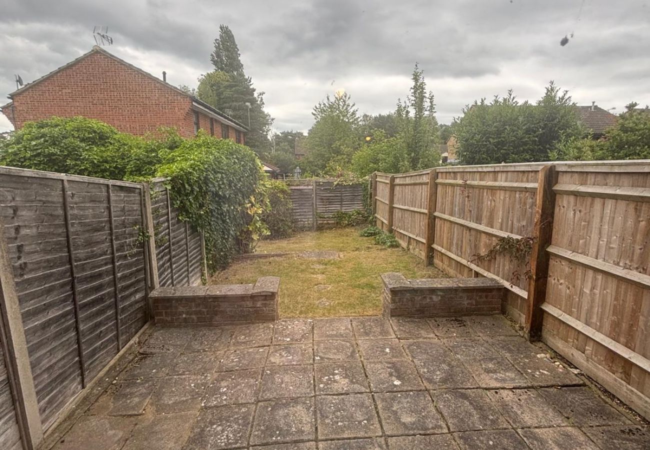 House in Bracknell - Comfortable 2 Bedroom House in Bracknell