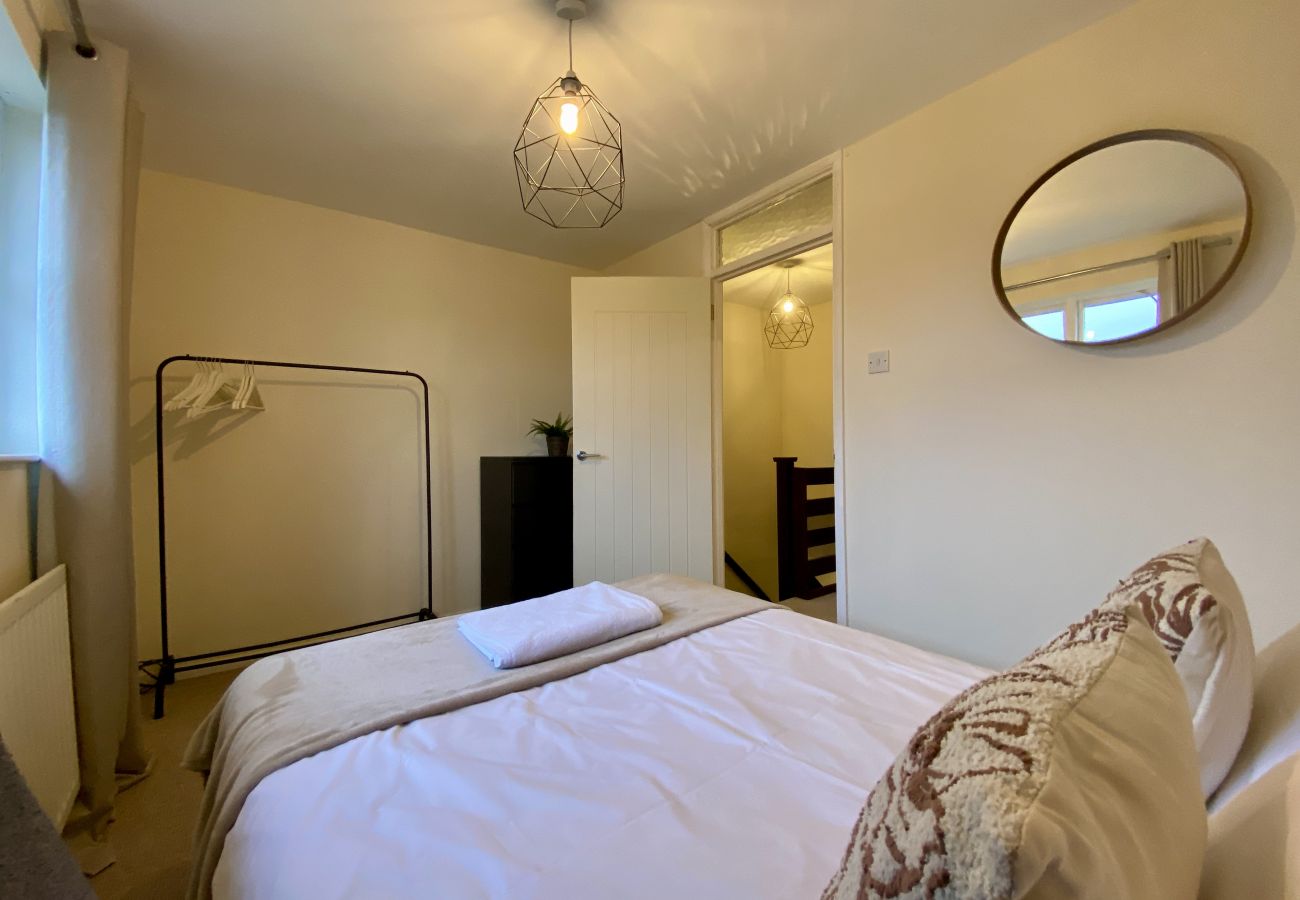 House in Bracknell - Comfortable 2 Bedroom House in Bracknell