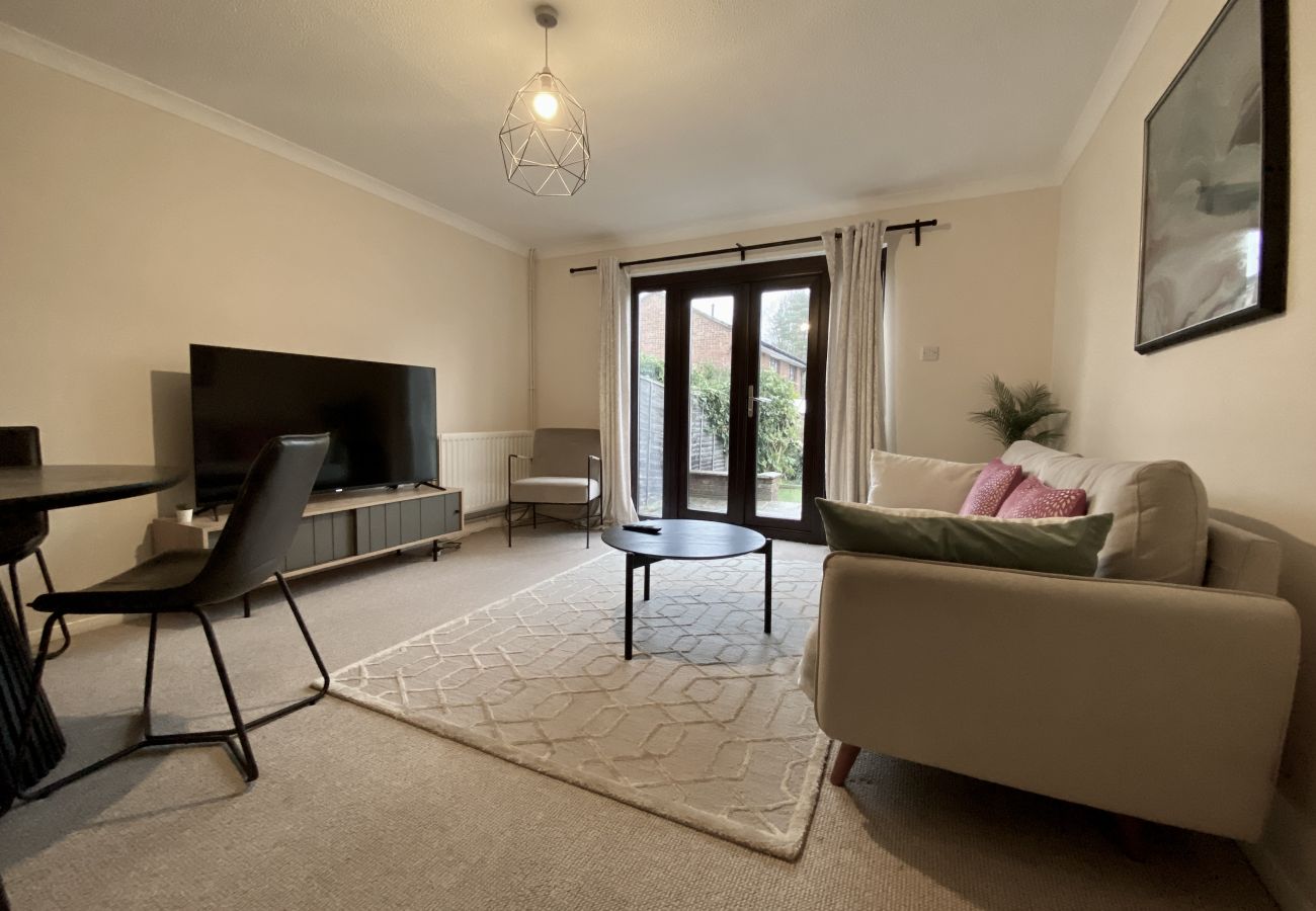 House in Bracknell - Comfortable 2 Bedroom House in Bracknell