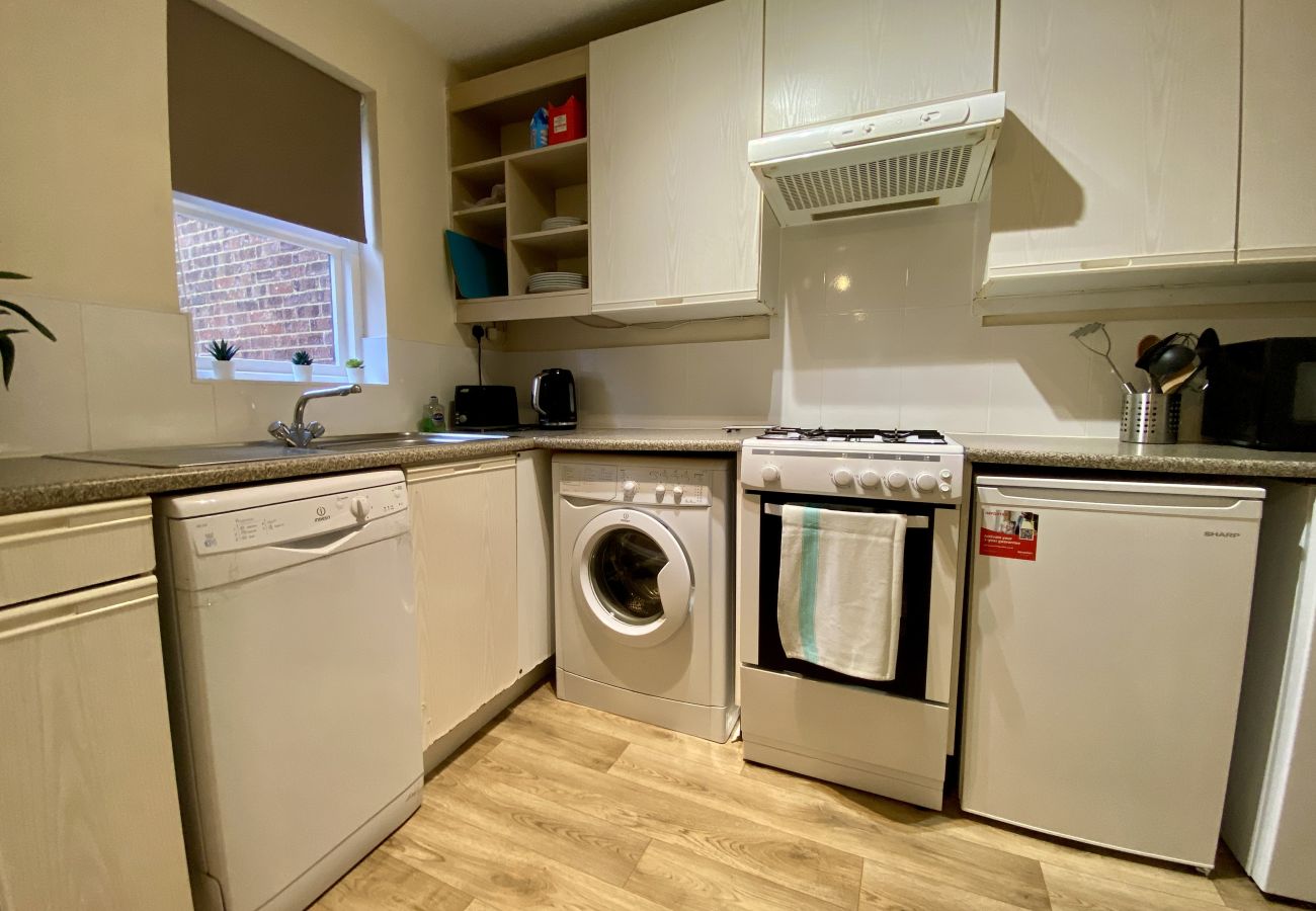 House in Bracknell - Comfortable 2 Bedroom House in Bracknell