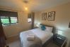House in Bracknell - Comfortable 2 Bedroom House in Bracknell