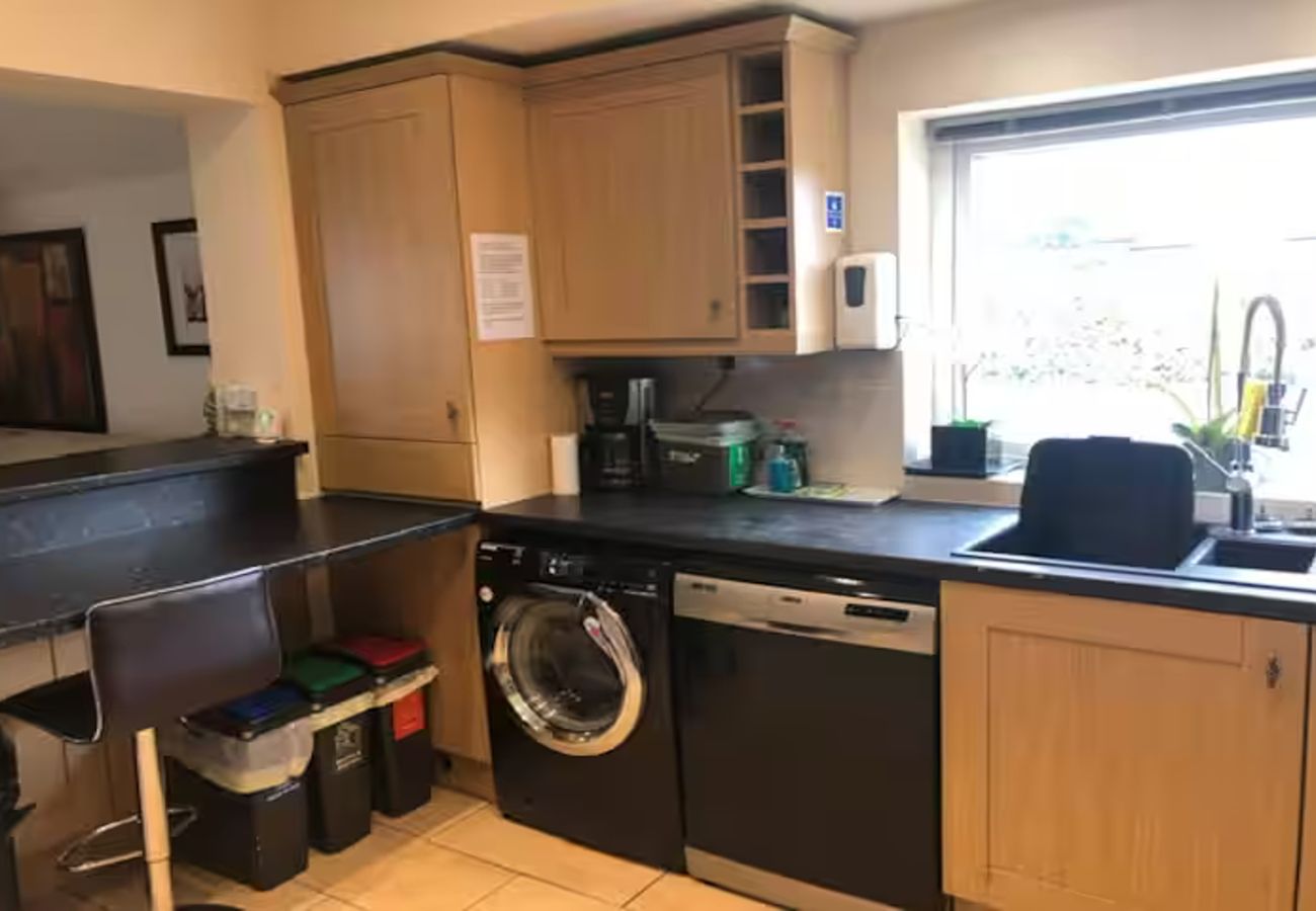 Bungalow in Manchester - REDCOT HOLIDAY Bungalow in Knutsford Cheshire