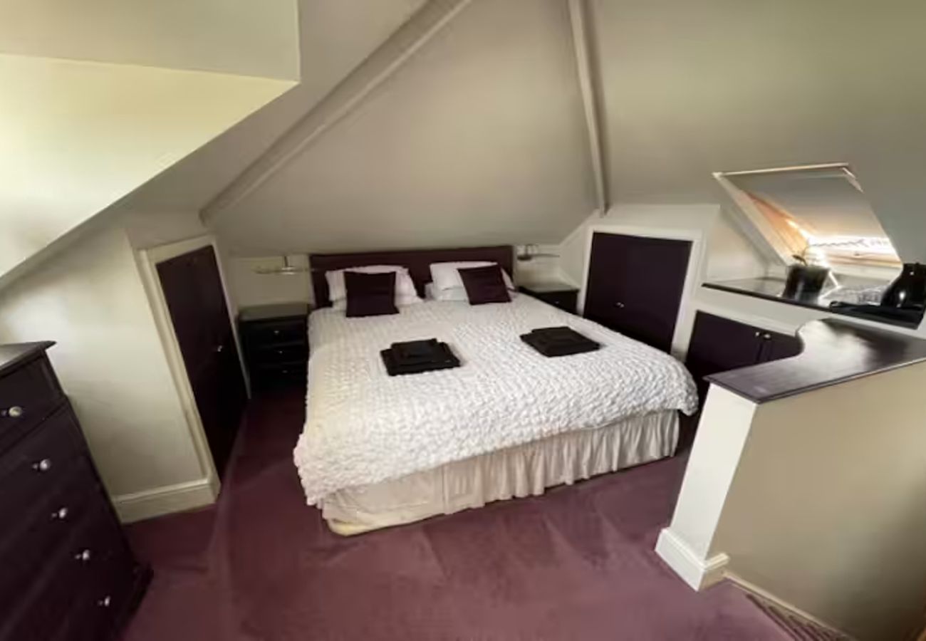 Bungalow in Manchester - REDCOT HOLIDAY Bungalow in Knutsford Cheshire