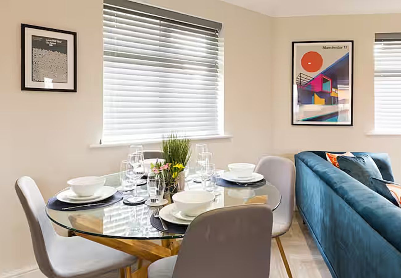 House in Manchester - Stylish-2BR, Boutique property, 5min to ManAirport