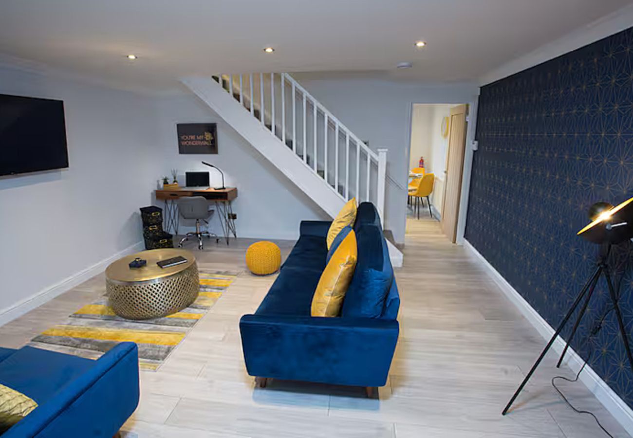 House in Manchester - The Devoke. Stylish 3 bed boutique property