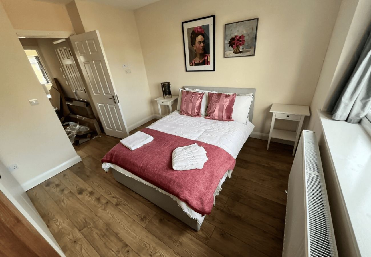 House in Burnham - Burnham / Slough Spacious Four Bedroom House 