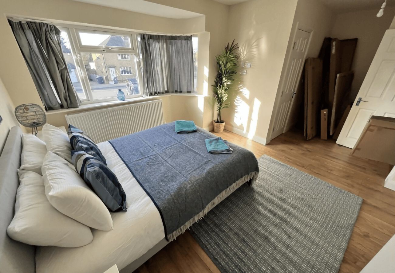 House in Burnham - Burnham / Slough Spacious Four Bedroom House 