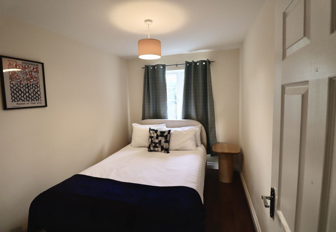 House in Maidenhead - Modern 5-Bedroom House in Maidenhead