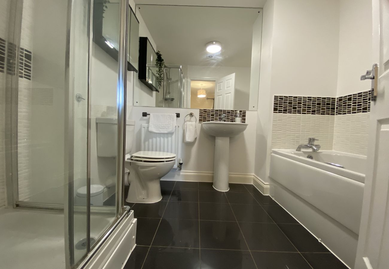 House in Maidenhead - Modern 5-Bedroom House in Maidenhead