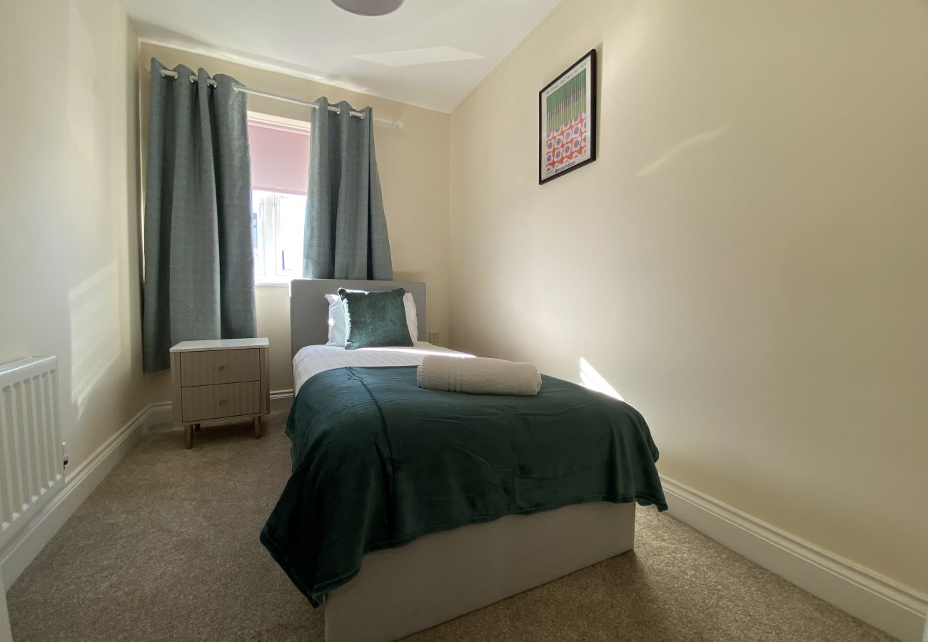 House in Maidenhead - Modern 5-Bedroom House in Maidenhead