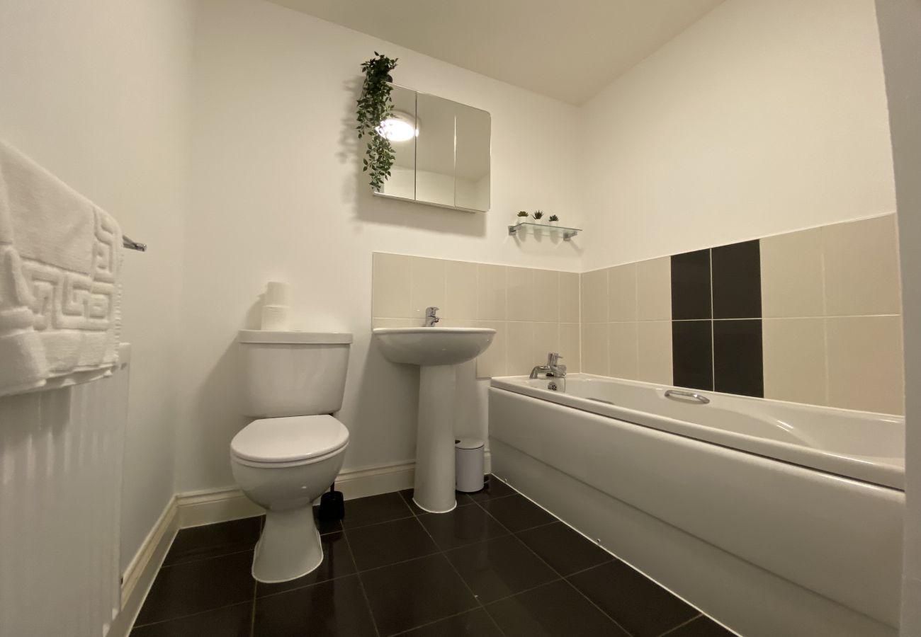 House in Maidenhead - Modern 5-Bedroom House in Maidenhead
